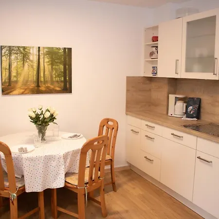 Astenstrasse 12, Nordenau Daire